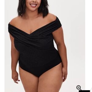 🆕 STUDIO KNIT CRISSCROSS OFF SHOULDER BODYSUIT